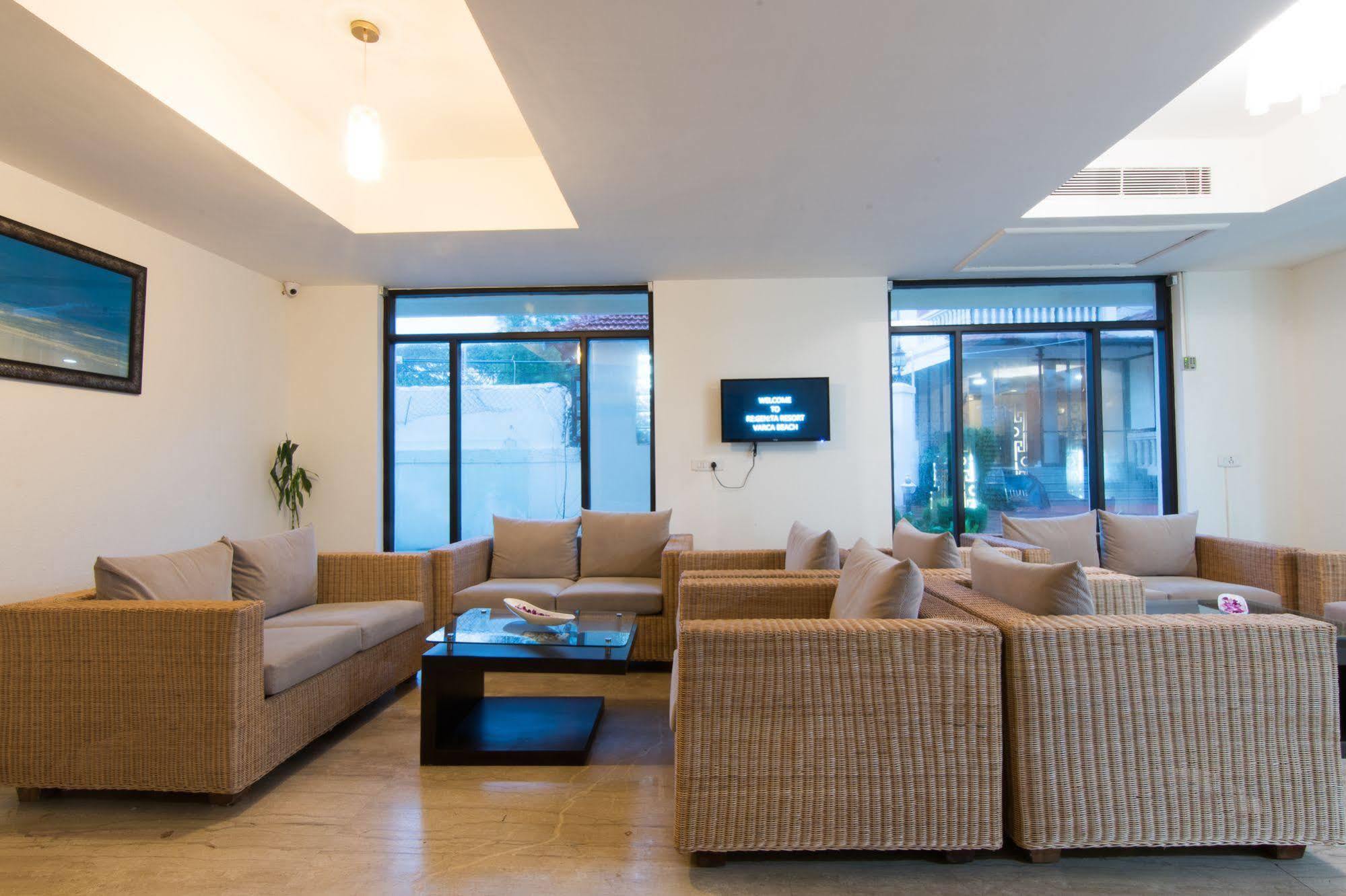 Regenta Resort, Varca Beach Экстерьер фото