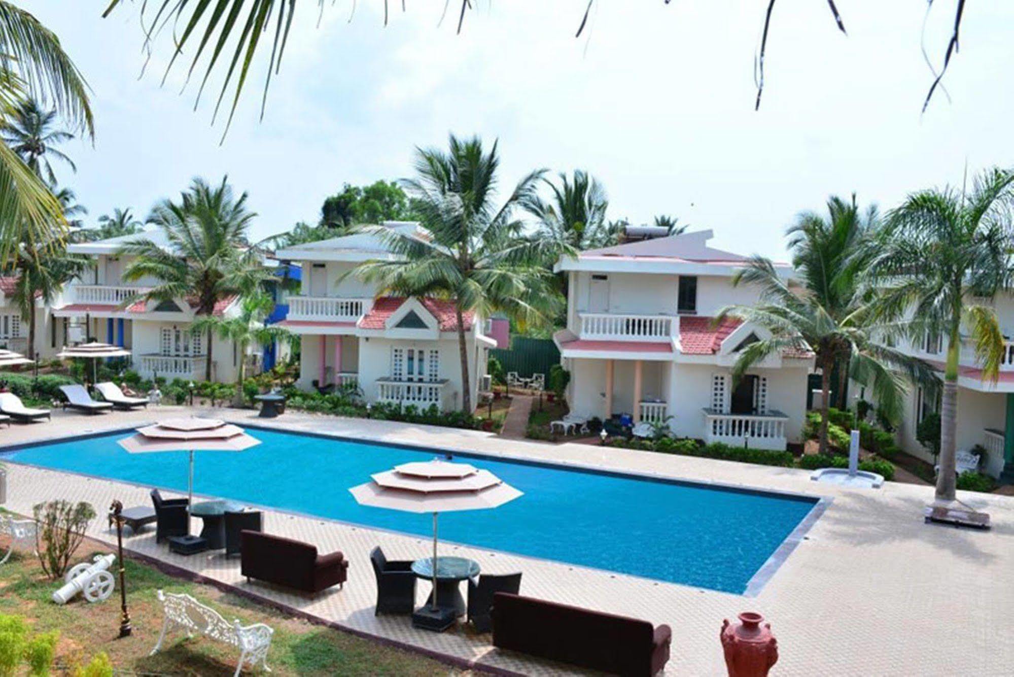 Regenta Resort, Varca Beach Экстерьер фото