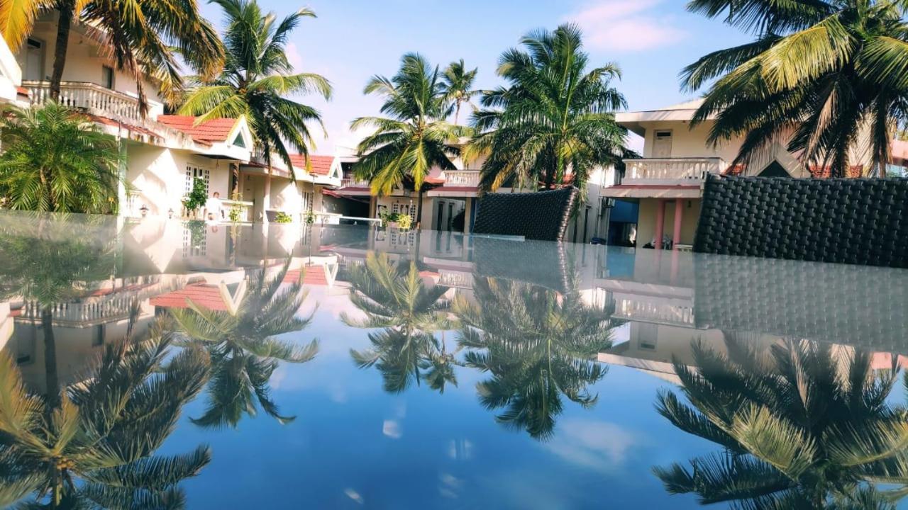 Regenta Resort, Varca Beach Экстерьер фото