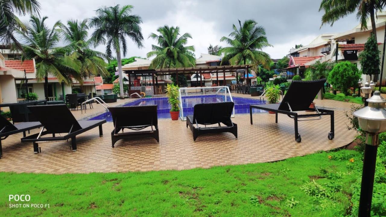 Regenta Resort, Varca Beach Экстерьер фото