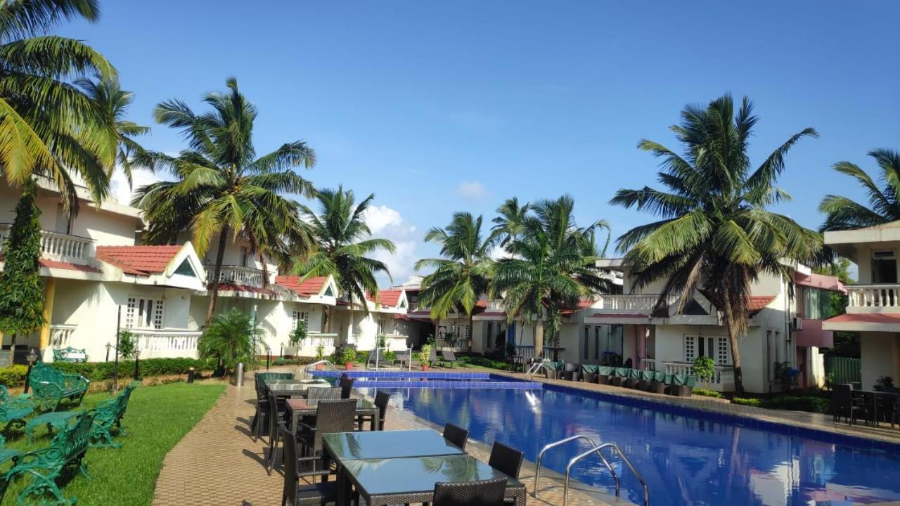 Regenta Resort, Varca Beach Экстерьер фото